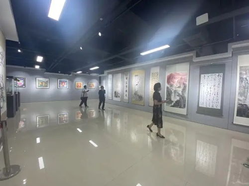 岫巖農(nóng)民畫展 鄉(xiāng)土丹青獻(xiàn)禮黨的二十大